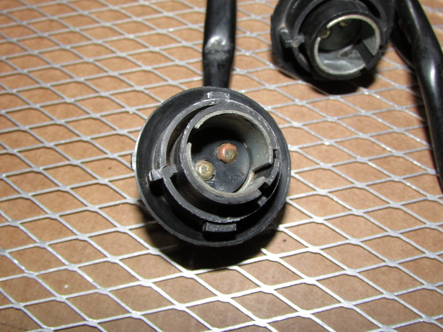 79 80 81 Datsun 280zx OEM Tail Light Bulb Socket