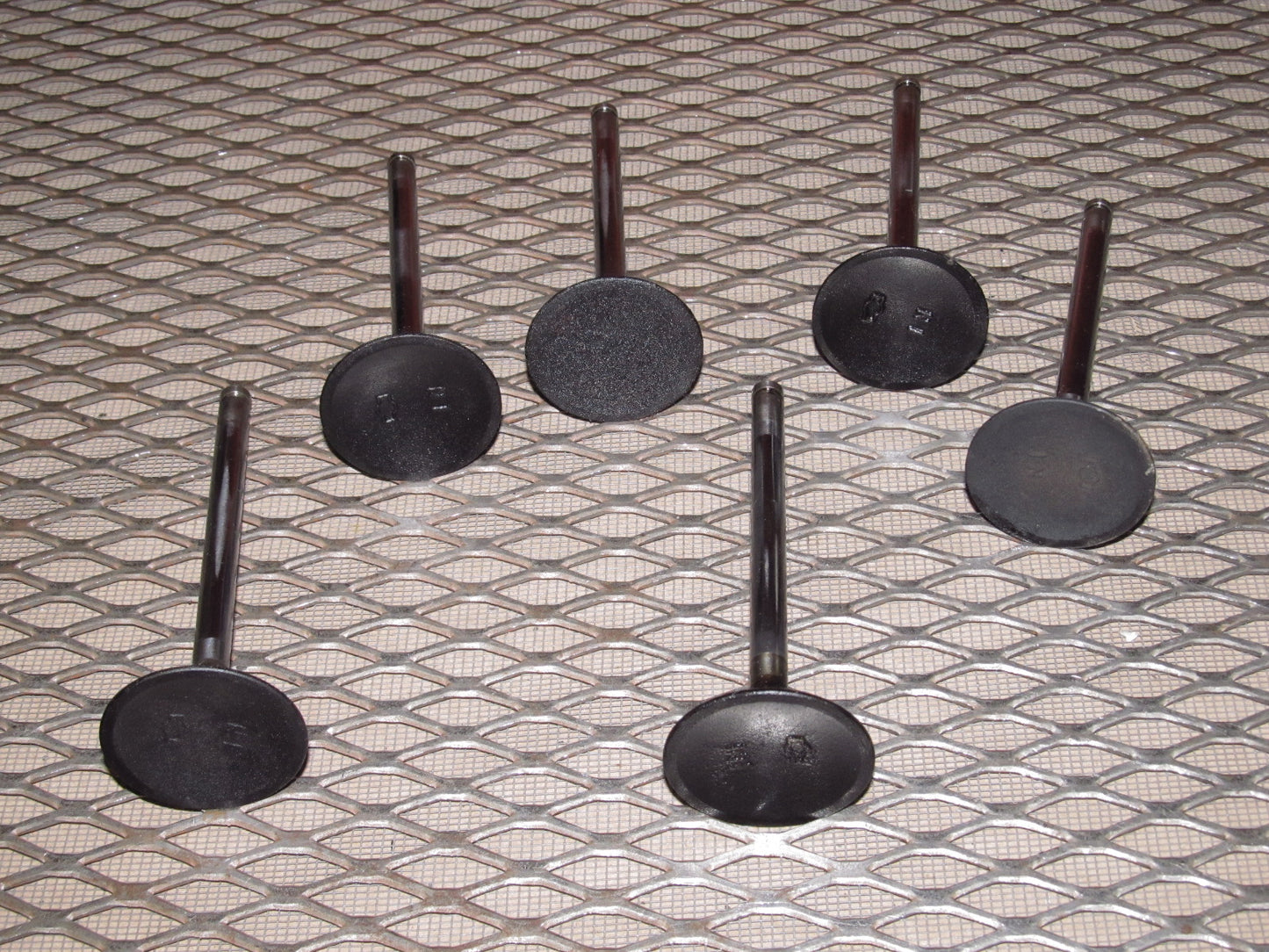 72 73 Datsun 240z OEM E88 Engine Intake Valve Set
