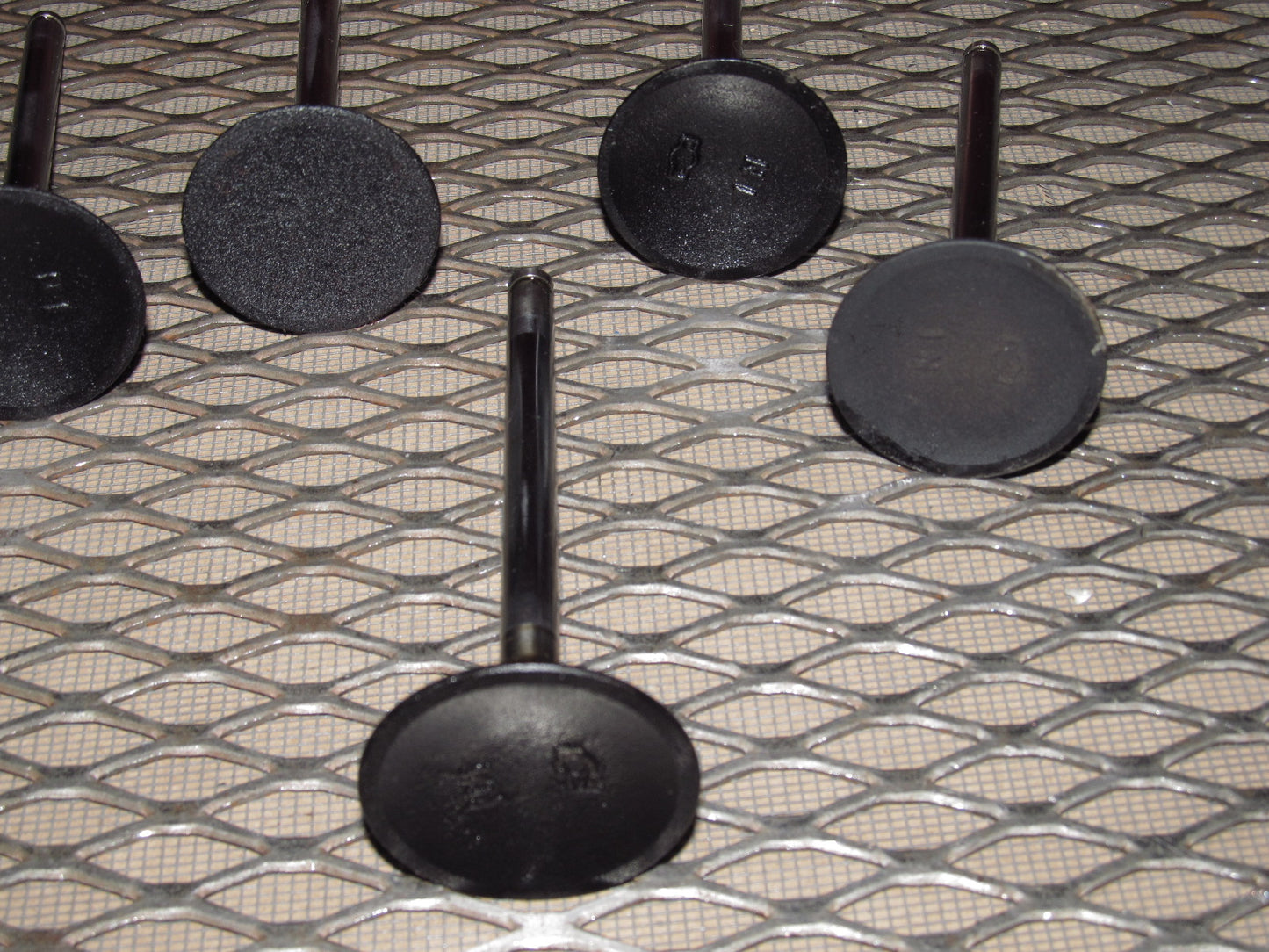 72 73 Datsun 240z OEM E88 Engine Intake Valve Set