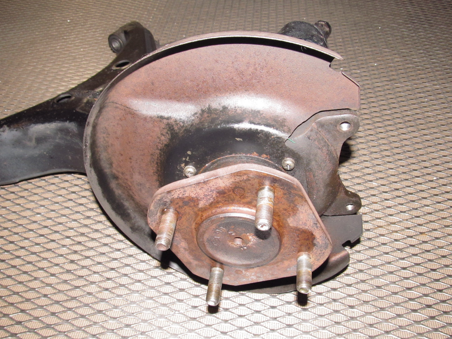 79 80 Datsun 280zx OEM Rear Spindle & Knuckle Hub Assembly - Left