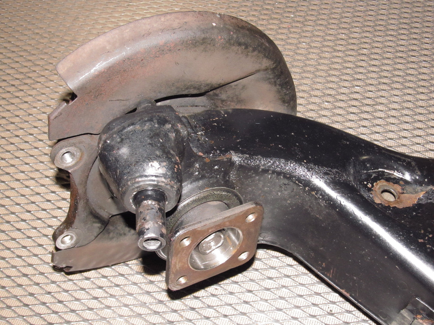 79 80 Datsun 280zx OEM Rear Spindle & Knuckle Hub Assembly - Left