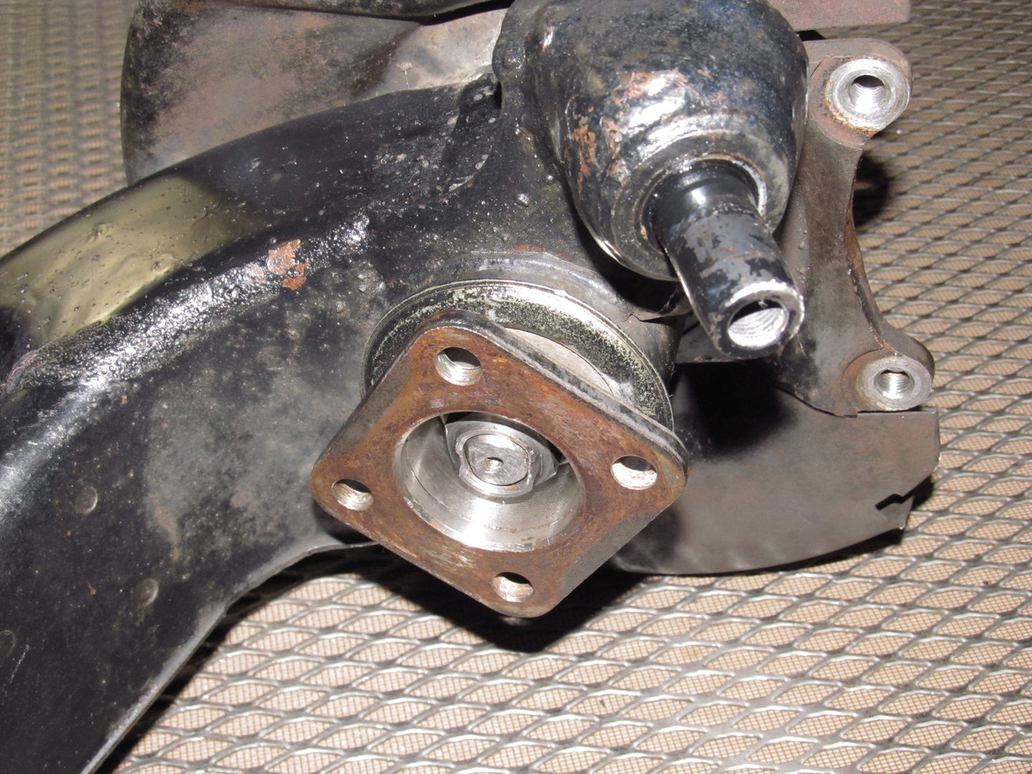 79 80 Datsun 280zx OEM Rear Spindle & Knuckle Hub Assembly - Right