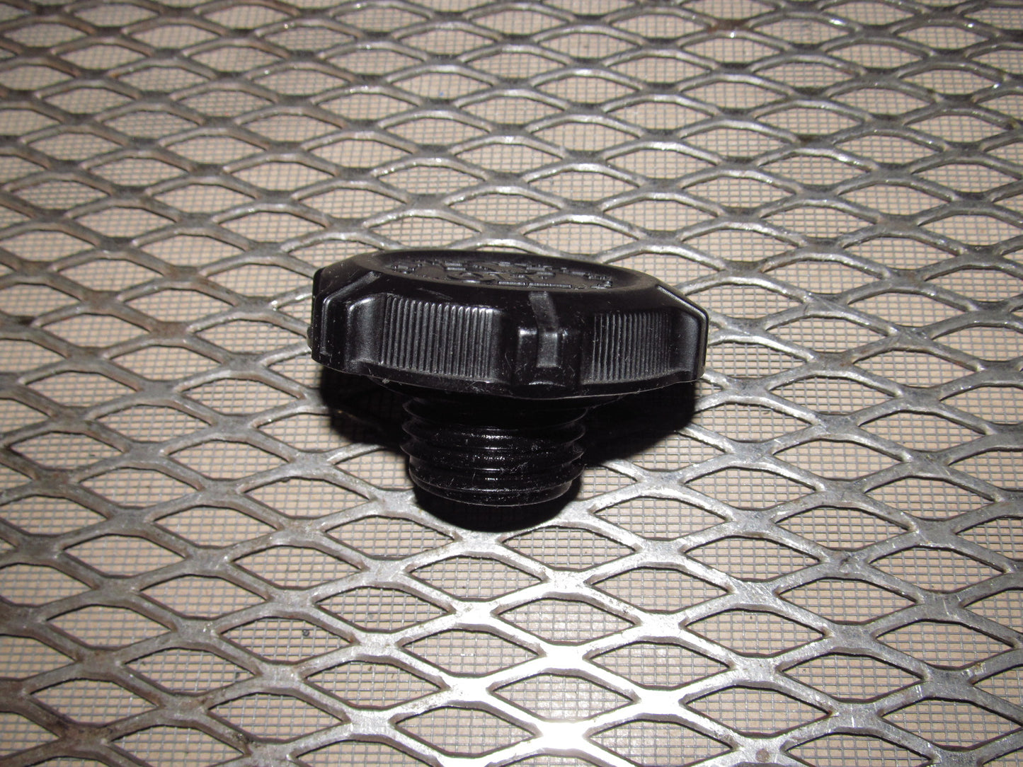 72 73 Datsun 240z OEM E88 Engine Oil Cap