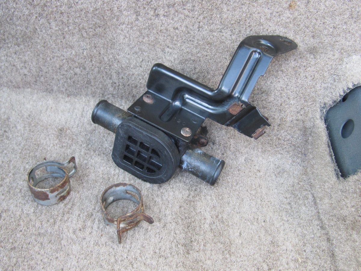 97 98 99 00 01 Honda Prelude OEM Heater Core Coolant Bypass Valve