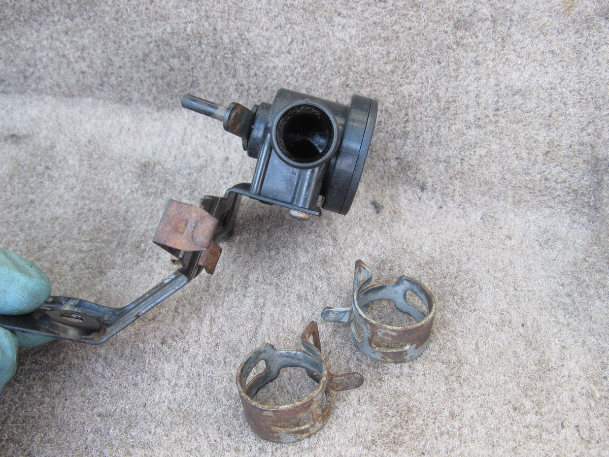 97 98 99 00 01 Honda Prelude OEM Heater Core Coolant Bypass Valve