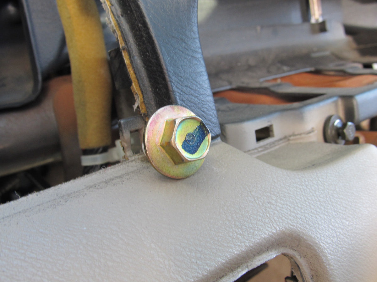 97 98 99 00 01 Honda Prelude OEM Steering Wheel Mounting Bolt