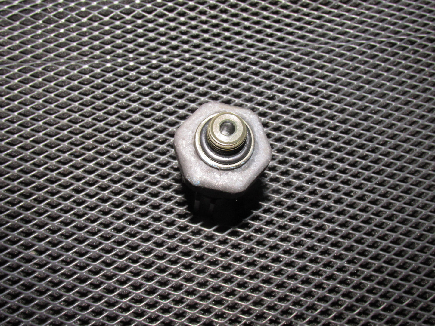 03 04 Infiniti G35 OEM A/C Pressure Switch Sensor