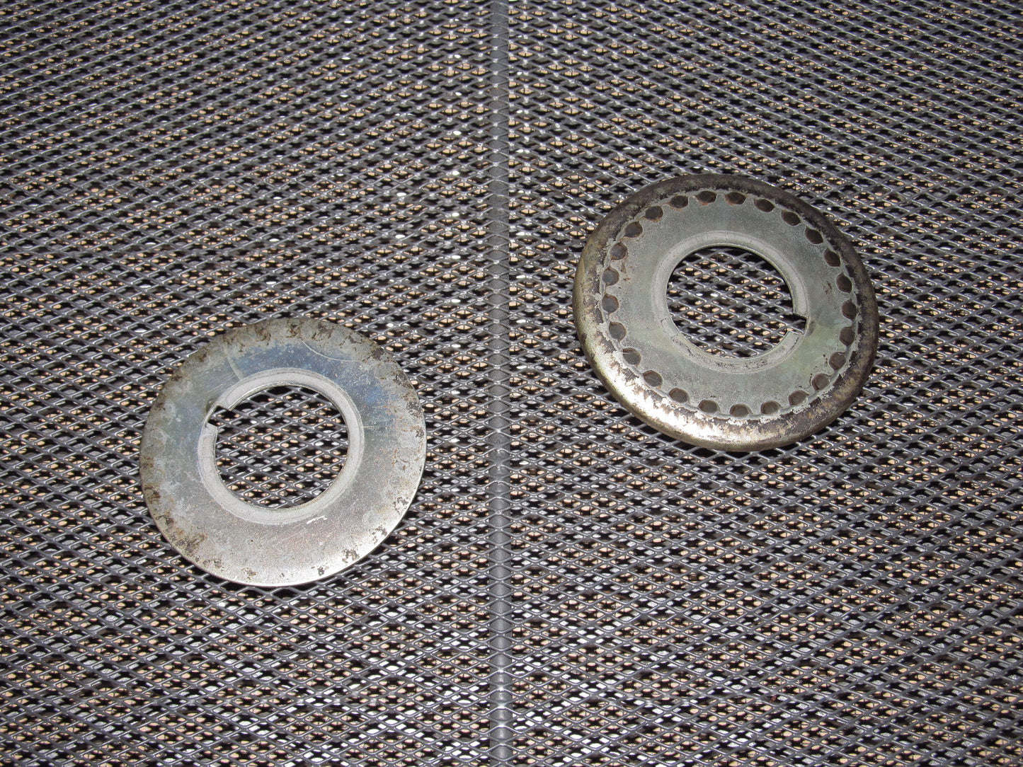 90-93 Nissan 300zx OEM Crankshaft Pulley Thrust Plate Gasket