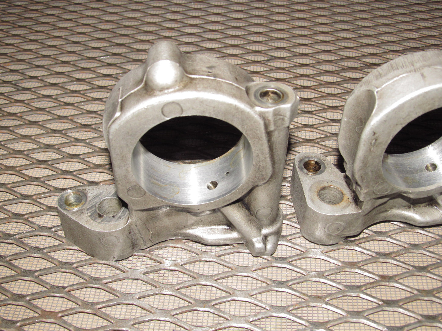 72 73 Datsun 240z OEM 2.4L E88 Engine Camshaft Bearing Cap Set