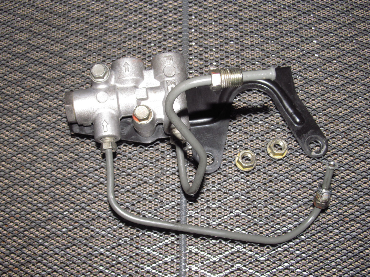 94 95 96 97 Mazda Miata OEM Brake Proportional Valve - Non ABS
