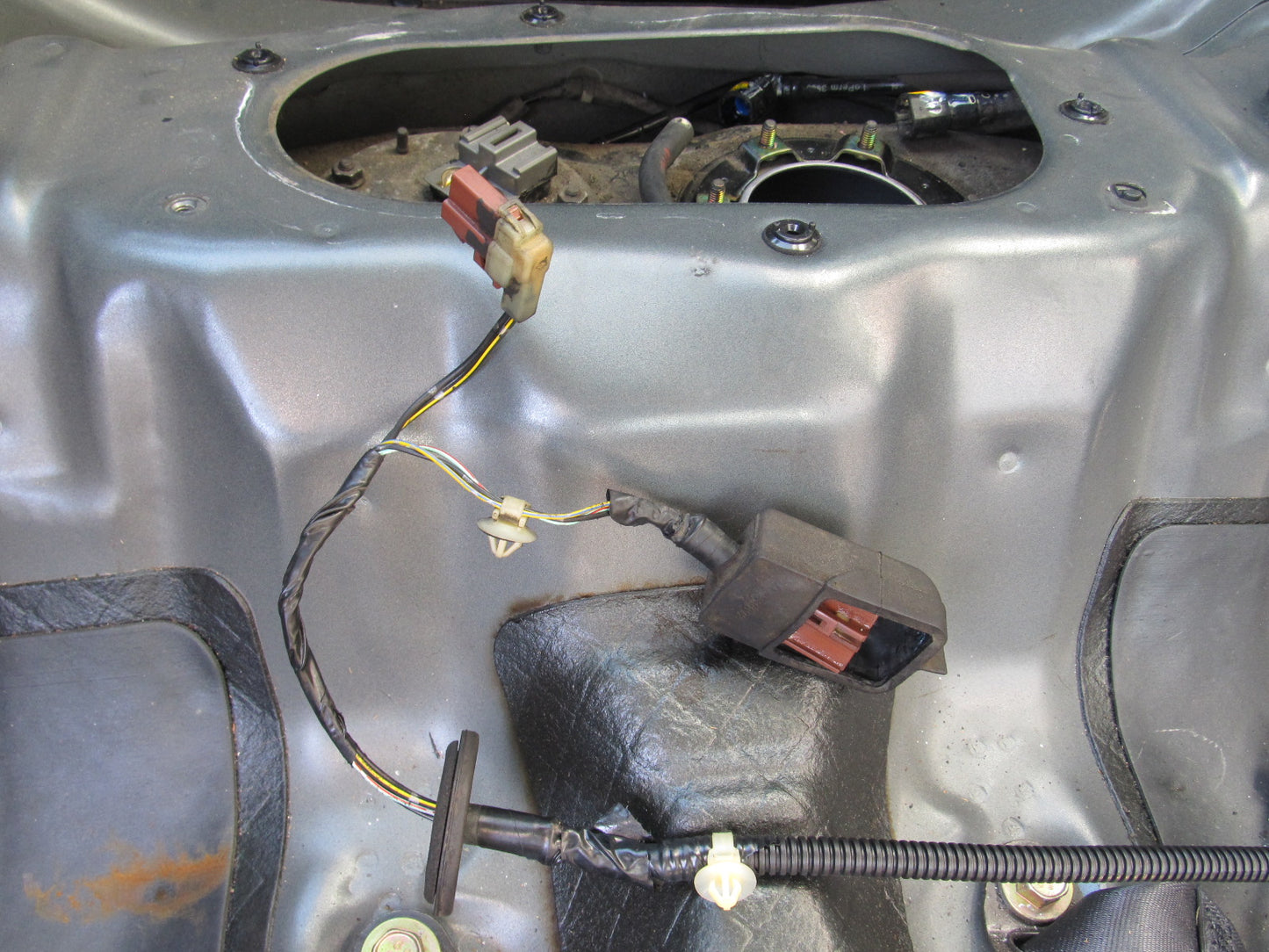 97 98 99 00 01 Honda Prelude OEM Fuel Pump & Sending Unit Pigtail Harness