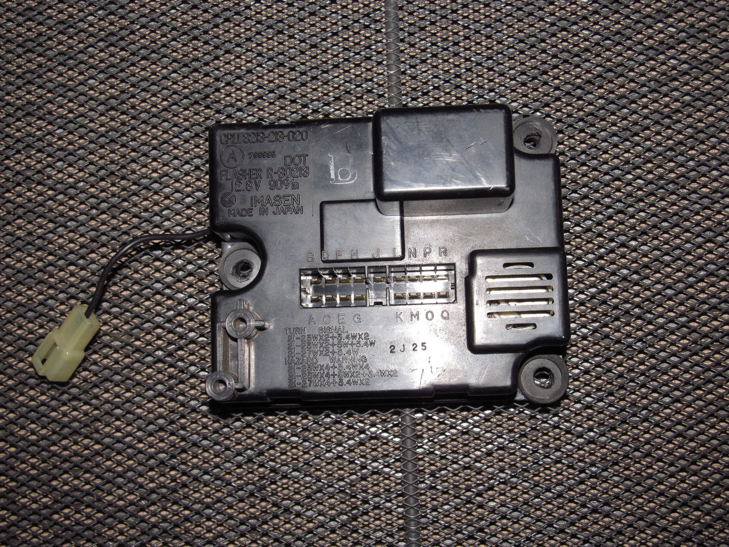 81-83 Mazda RX7 OEM Flasher Unit Module R-30213