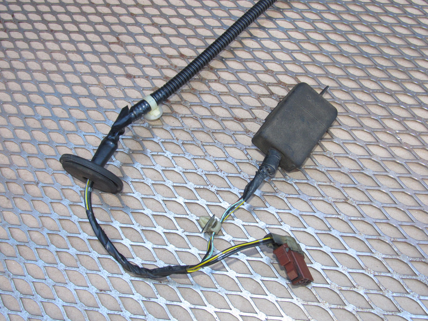 97 98 99 00 01 Honda Prelude OEM Fuel Pump & Sending Unit Pigtail Harness