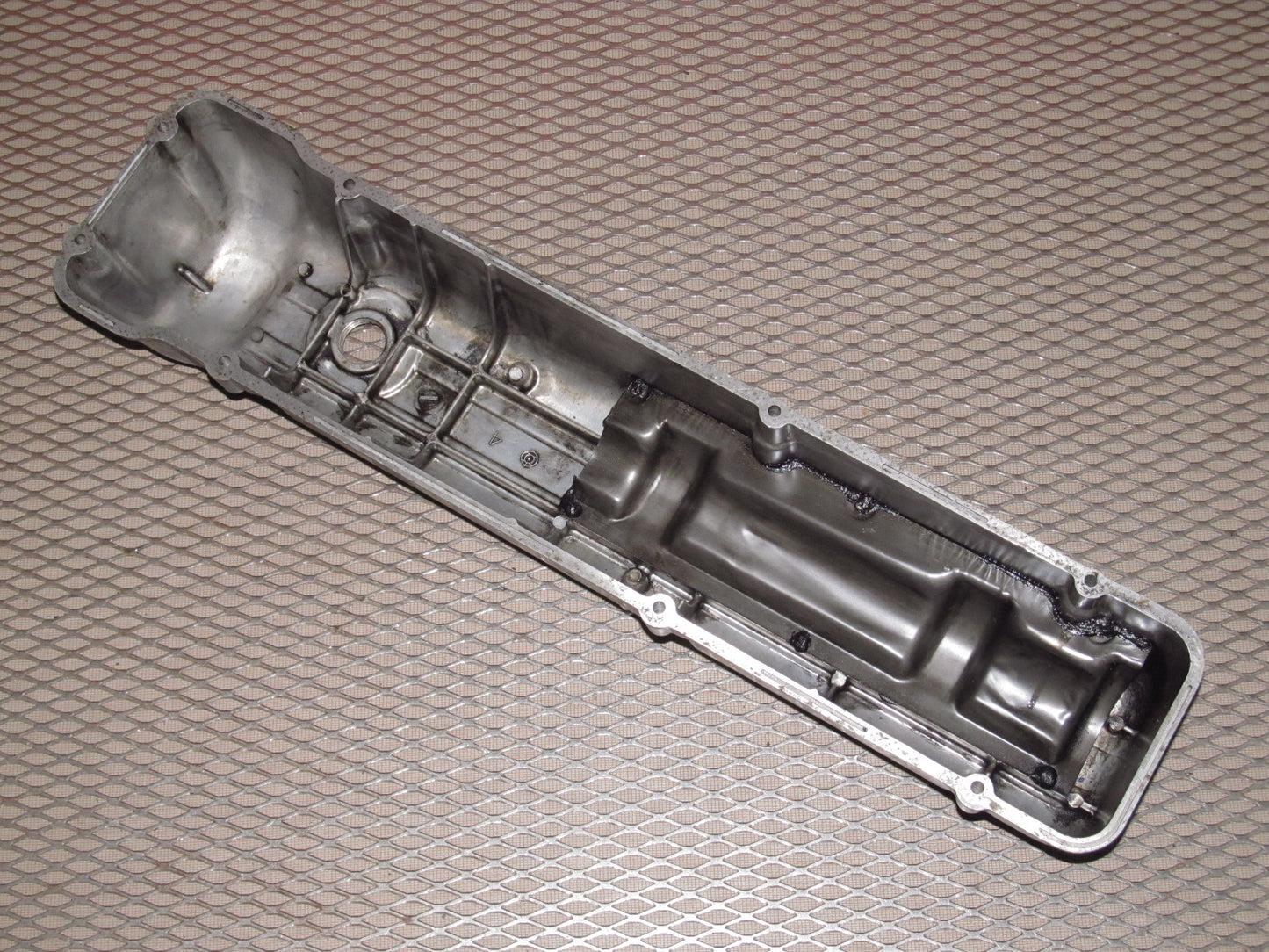 72 73 Datsun 240z OEM 2.4L E88 Engine Cylinder Head Valve Cover
