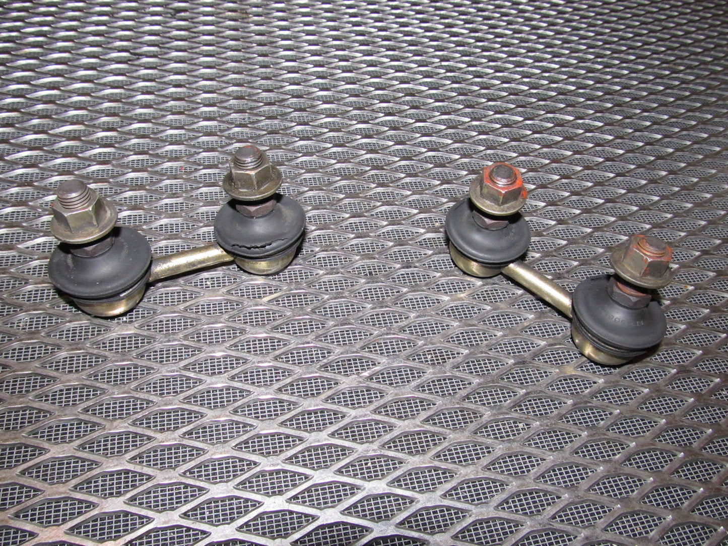 94 95 96 97 Mitsubishi 3000GT Stabilizer Bar Link -  Front Set