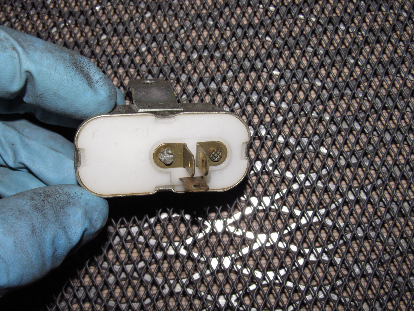 81-83 Mazda RX7 OEM Horn Relay