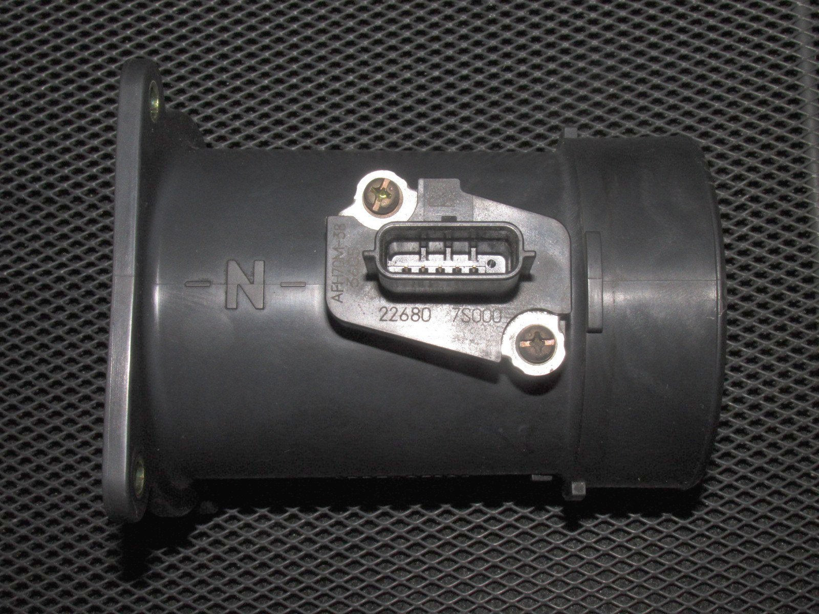 03 04 Infiniti G35 Sedan OEM Air Flow Meter Mass Sensor