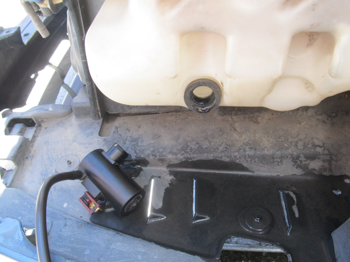 97 98 99 00 01 Honda Prelude OEM Windshield Wiper Washer Pump