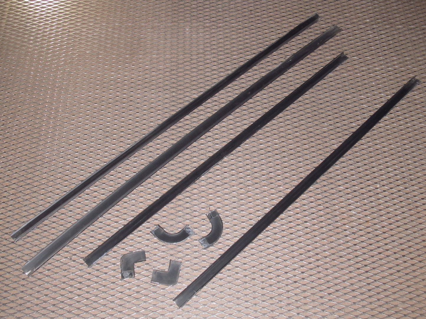 79 80 Datsun 280zx OEM Rear Windshield Moulding