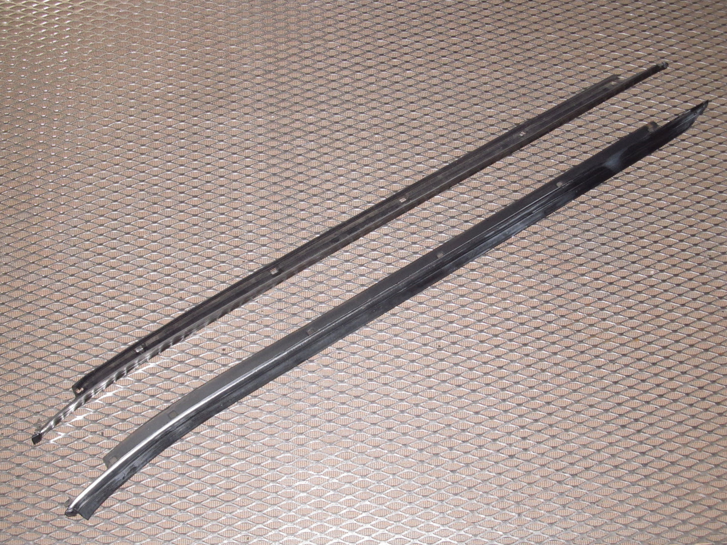 79 80 Datsun 280zx OEM Exterior Window Guide Moulding
