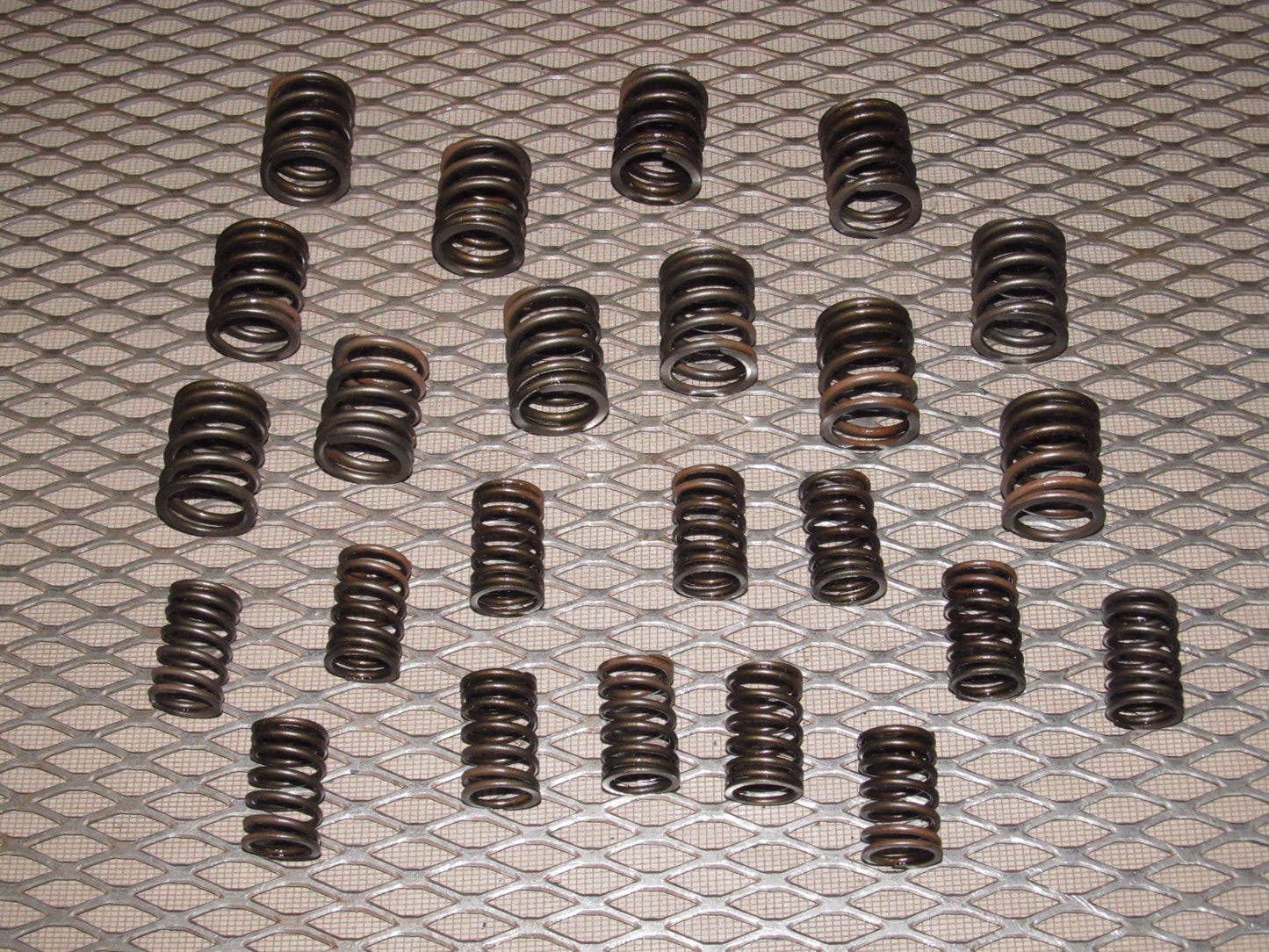 92 93 94 95 96 97 Subaru SVX 3.3L OEM Engine Valve Spring - Right Set