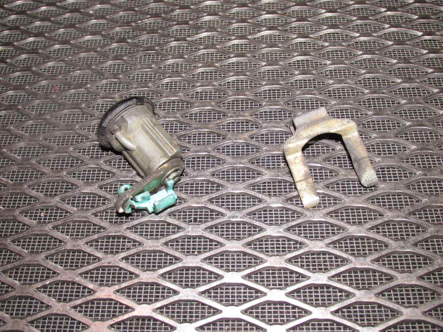 84 85 Mazda RX7 OEM Door Lock Tumbler - Right