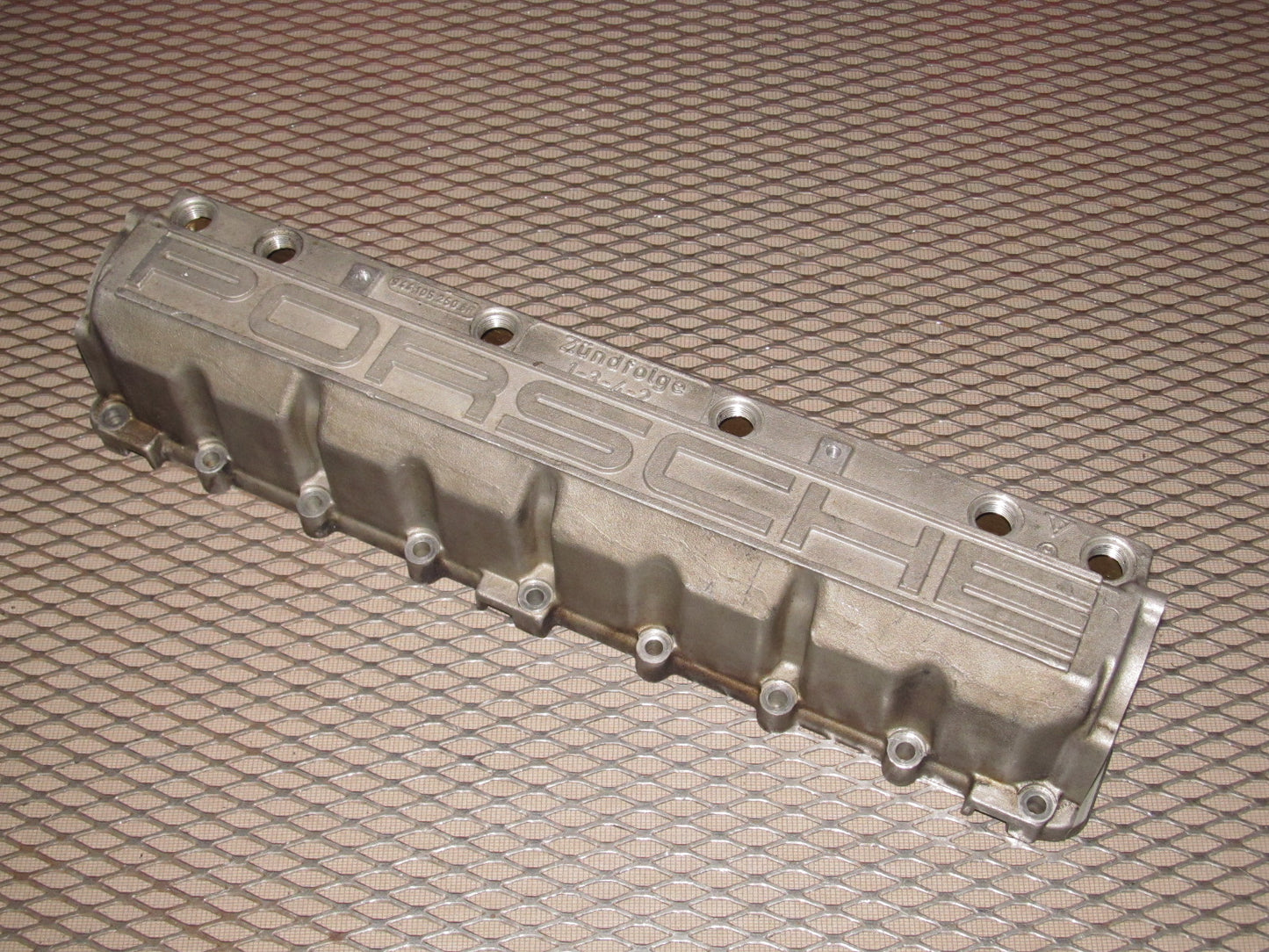83 84 85 Porsche 944 OEM Engine Upper Cylinder Head Camshaft Housing