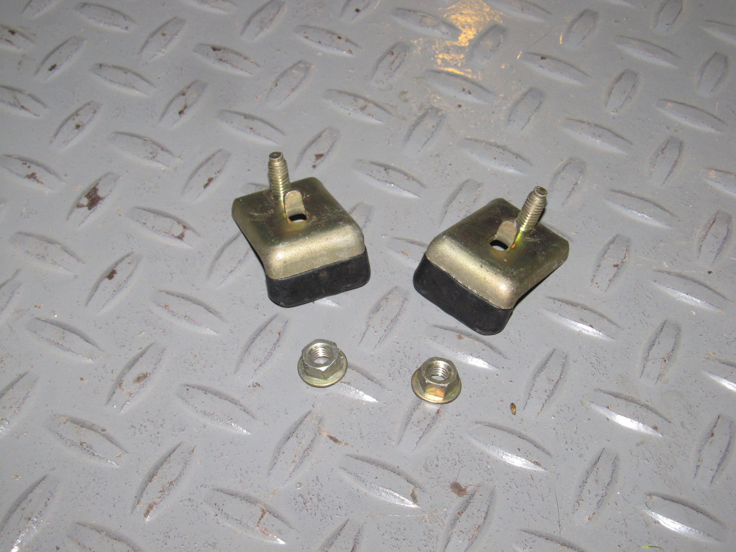 87 88 89 Nissan 300zx OEM Window Glass Regulator Stopper - Right