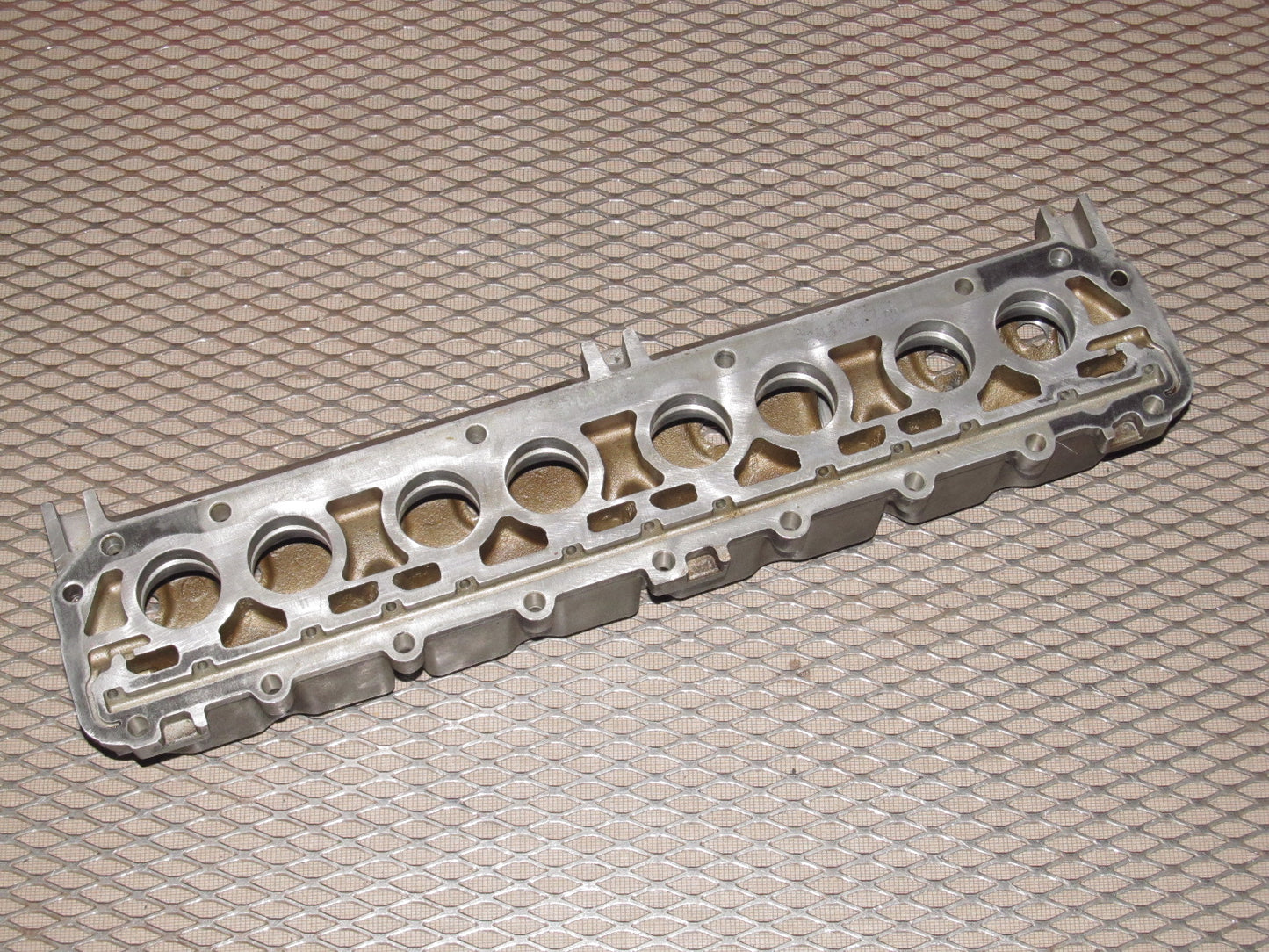 83 84 85 Porsche 944 OEM Engine Upper Cylinder Head Camshaft Housing