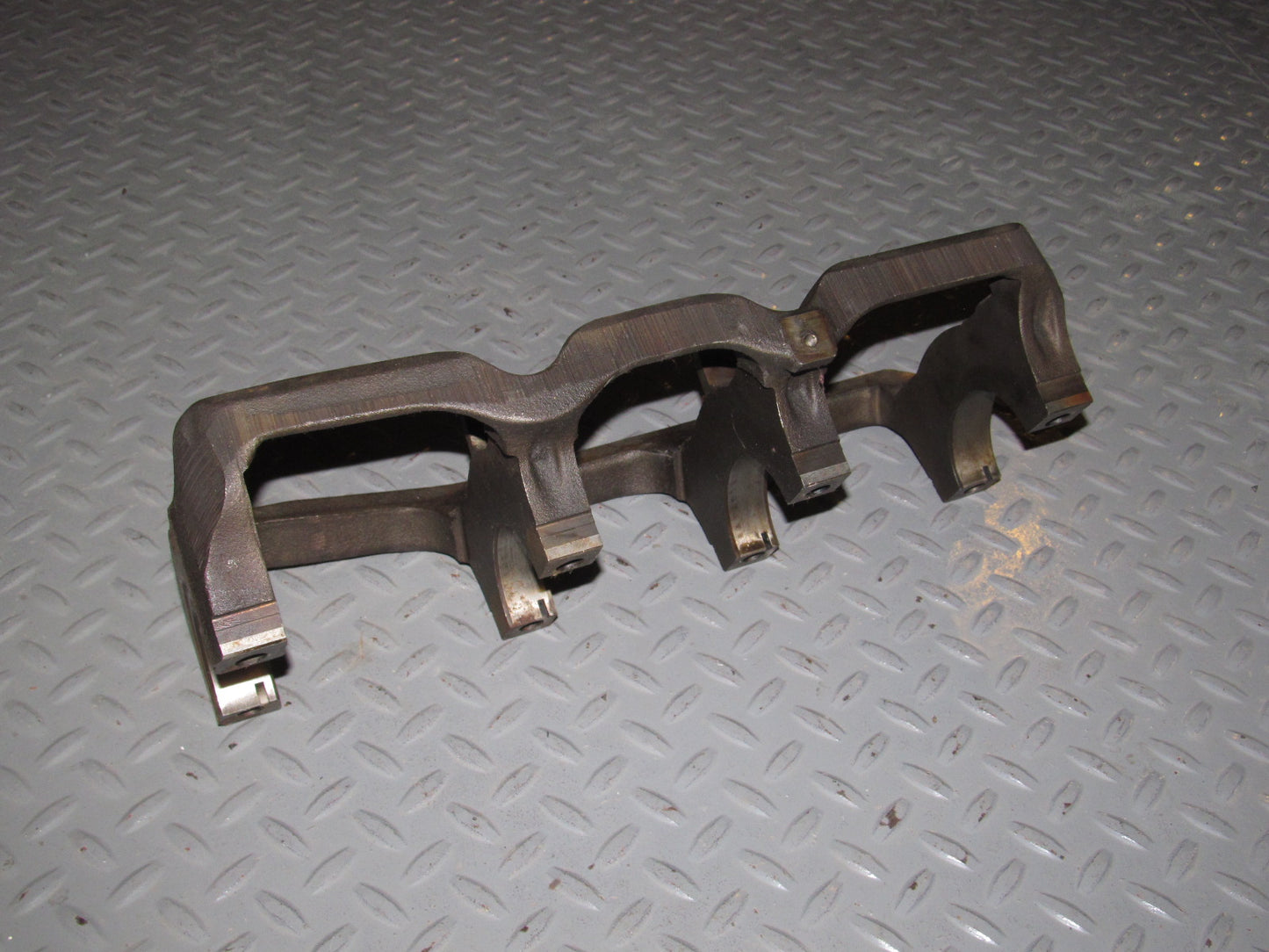 88 89 Nissan 300zx Turbo OEM Crankshaft Main Bearing Cap