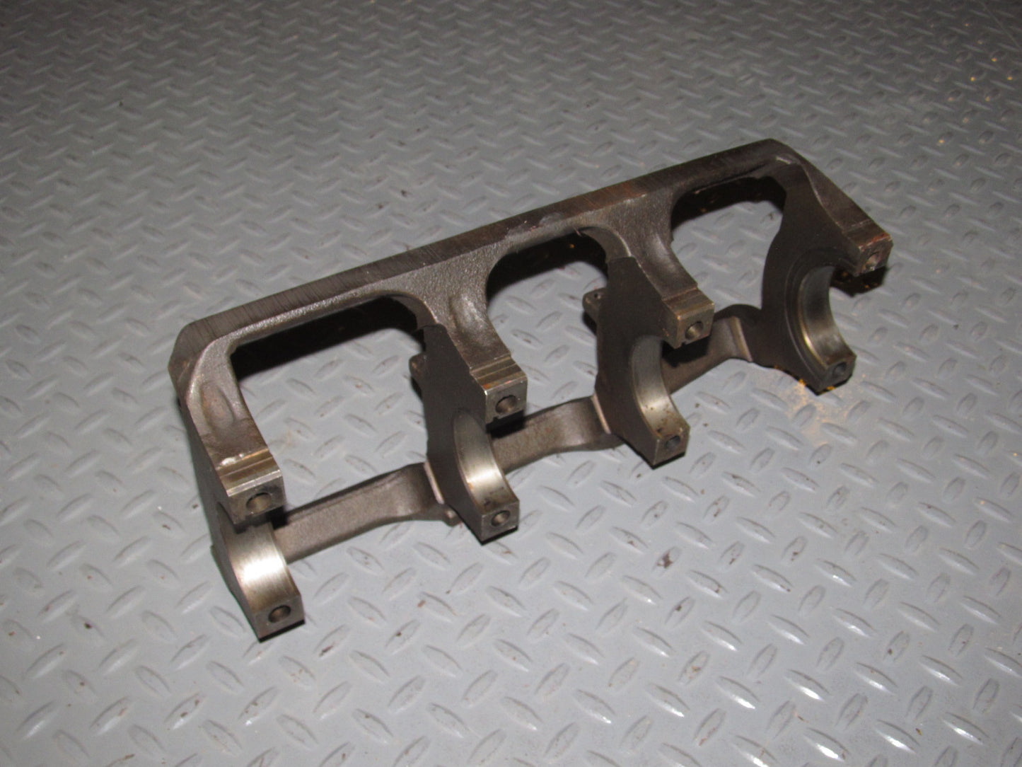 88 89 Nissan 300zx Turbo OEM Crankshaft Main Bearing Cap