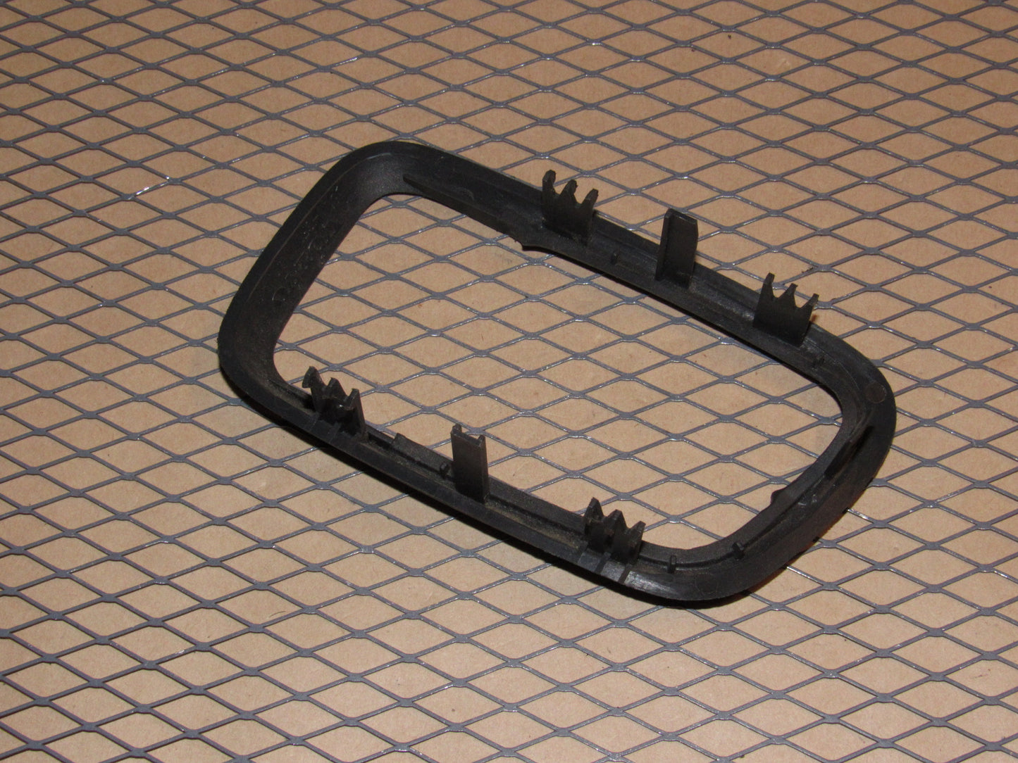 98 99 00 Volvo V70 OEM Front Rear Interior Door Handle Bezel Cover Trim - Right