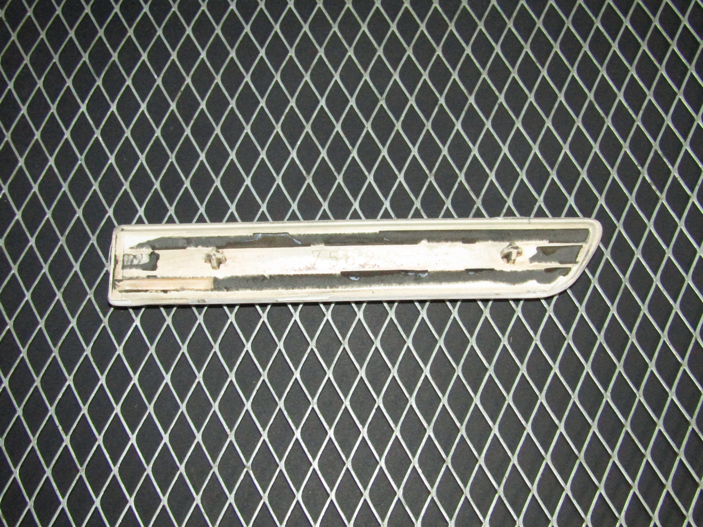 92 93 94 95 96 Toyota Camry OEM Fender Moulding - Front Left