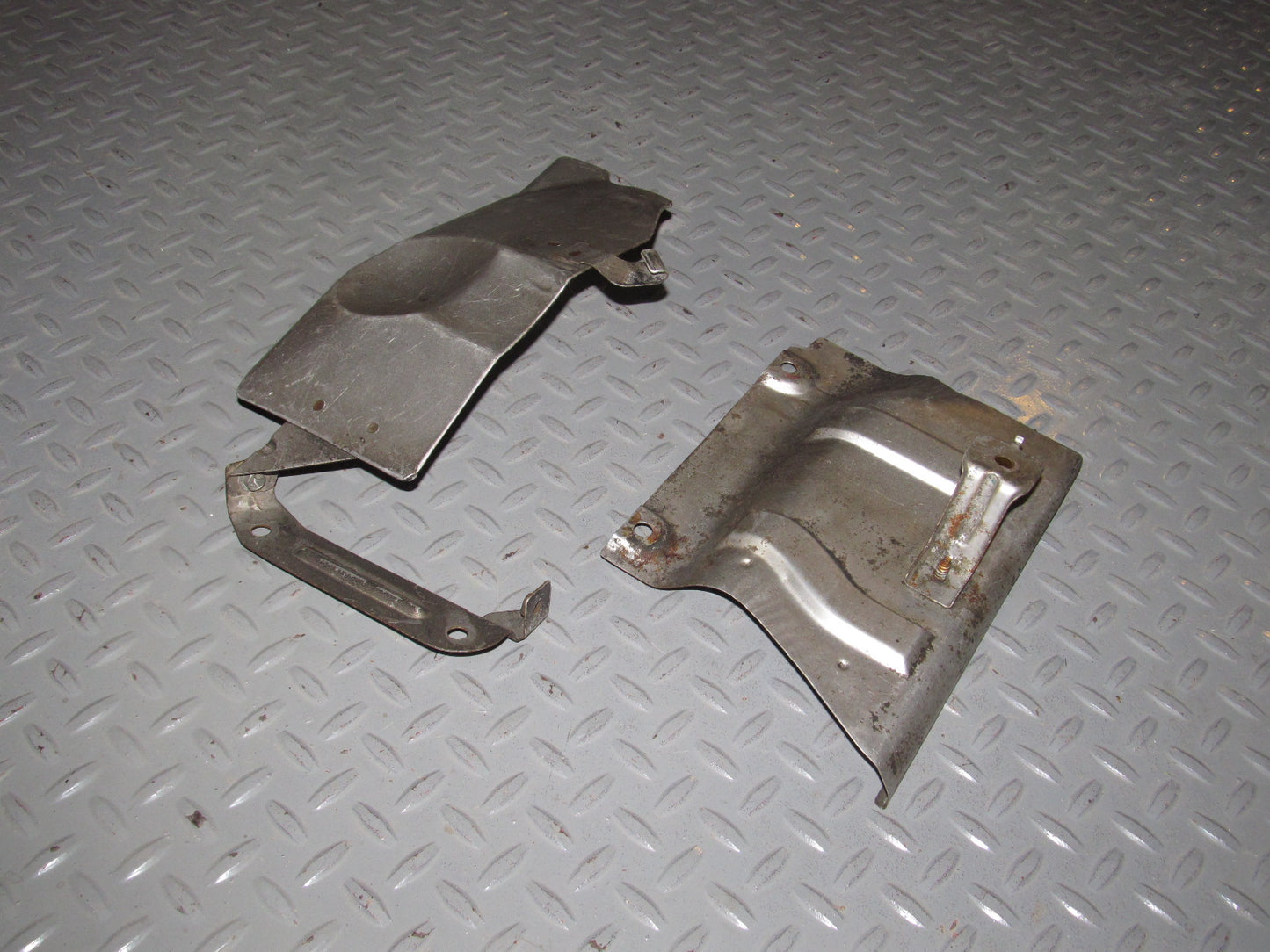 88 89 Nissan 300zx Turbo OEM Brake Turbocharger & Brake Booster Heat Shield