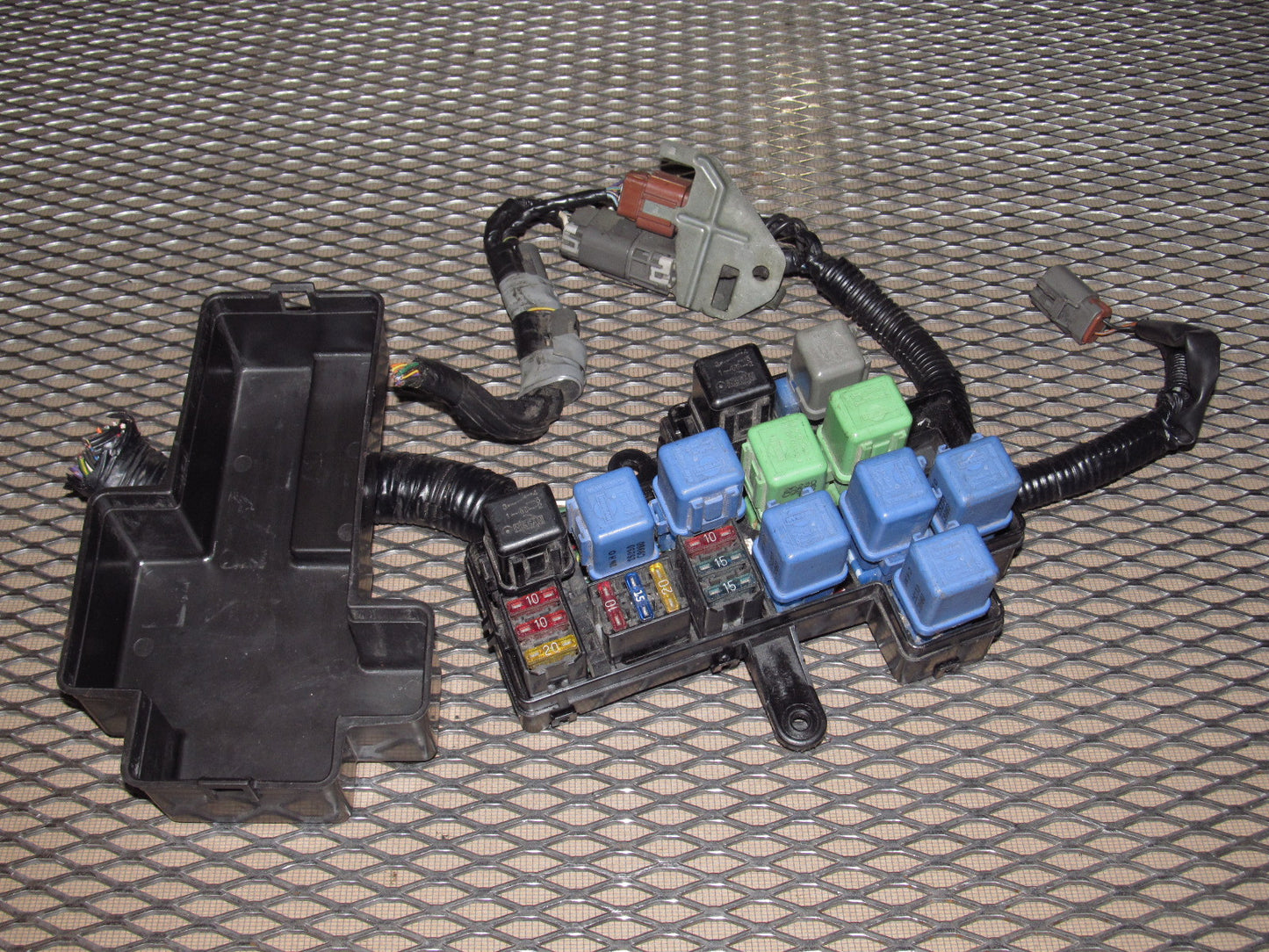 90-96 Nissan 300zx OEM Engine Fuse Box - Twin Turbo