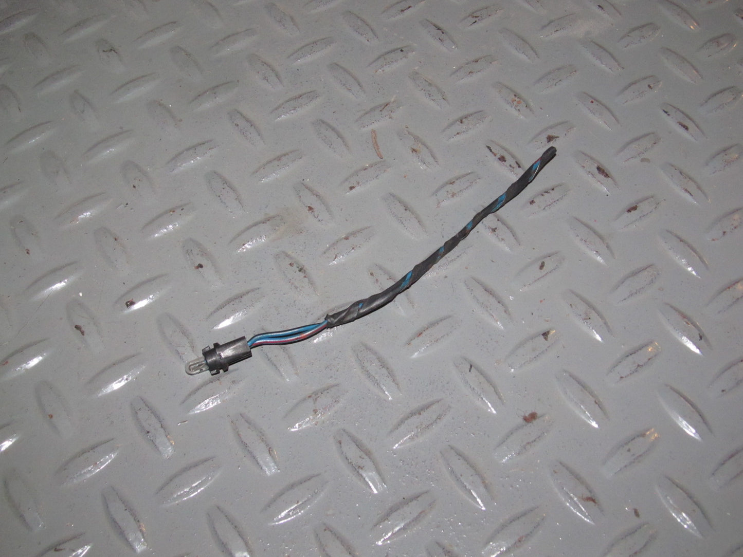 87 88 89 Nissan 300zx OEM Dash Courtesy Light Bulb Socket - Right