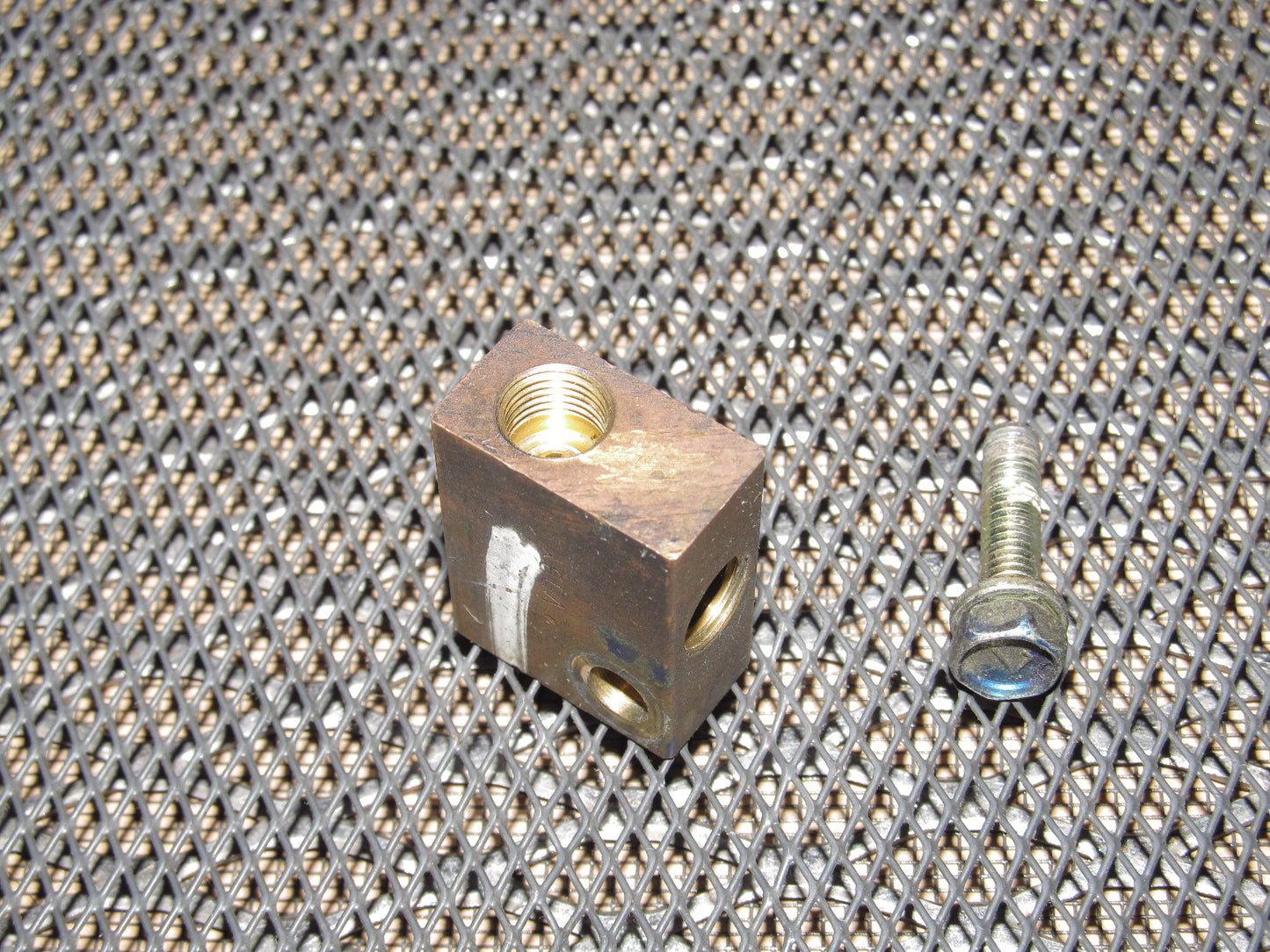 79 80 Datsun 280zx OEM Front Brake Proportional Valve - Left