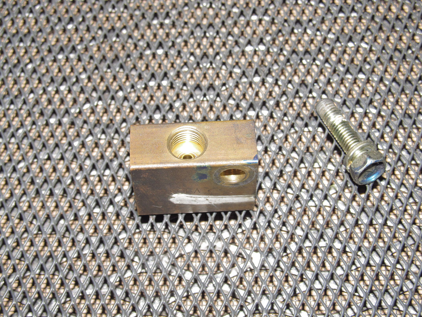 79 80 Datsun 280zx OEM Front Brake Proportional Valve - Left