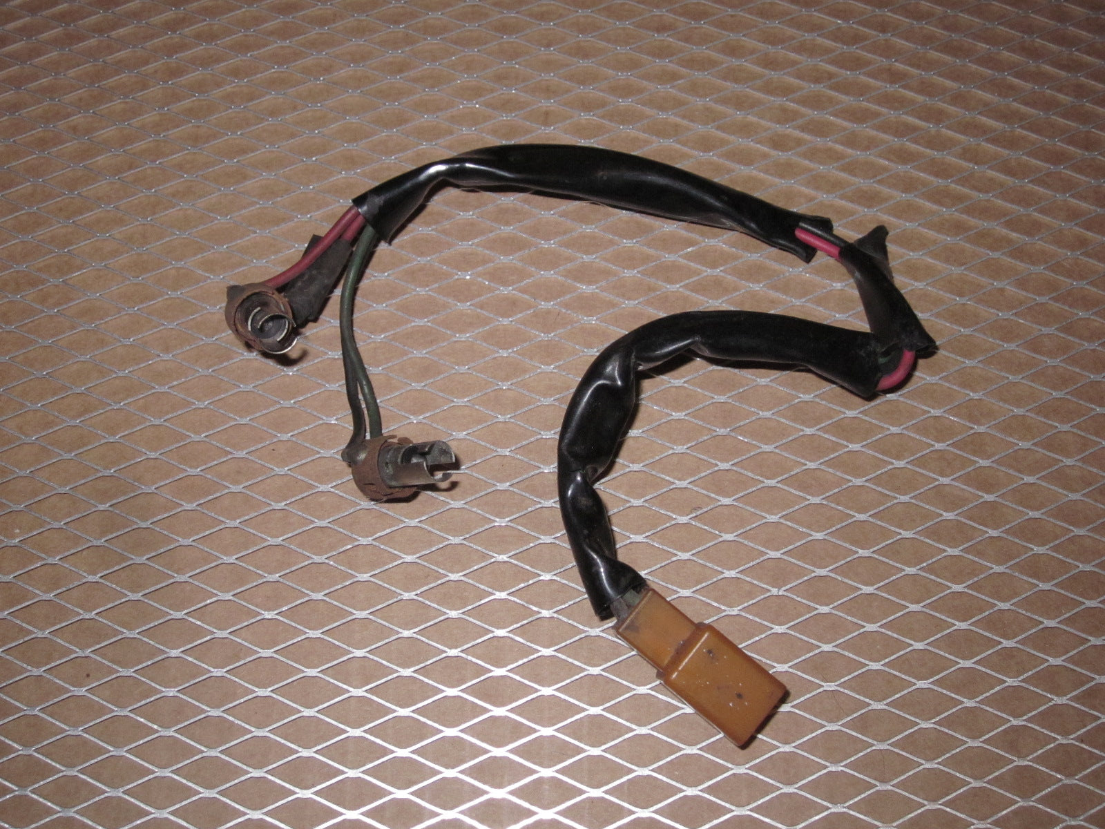 72 73 Datsun 240z OEM Fasten Seat Belts & Choke Light Bulb Socket