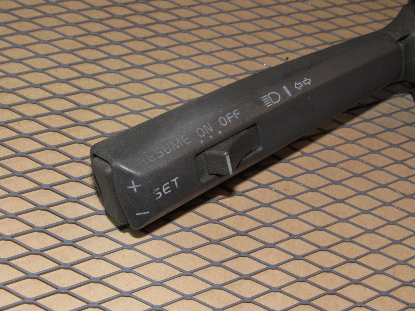 98 99 00 Volvo V70 OEM Headlight Hi Beam & Signal Switch Lever