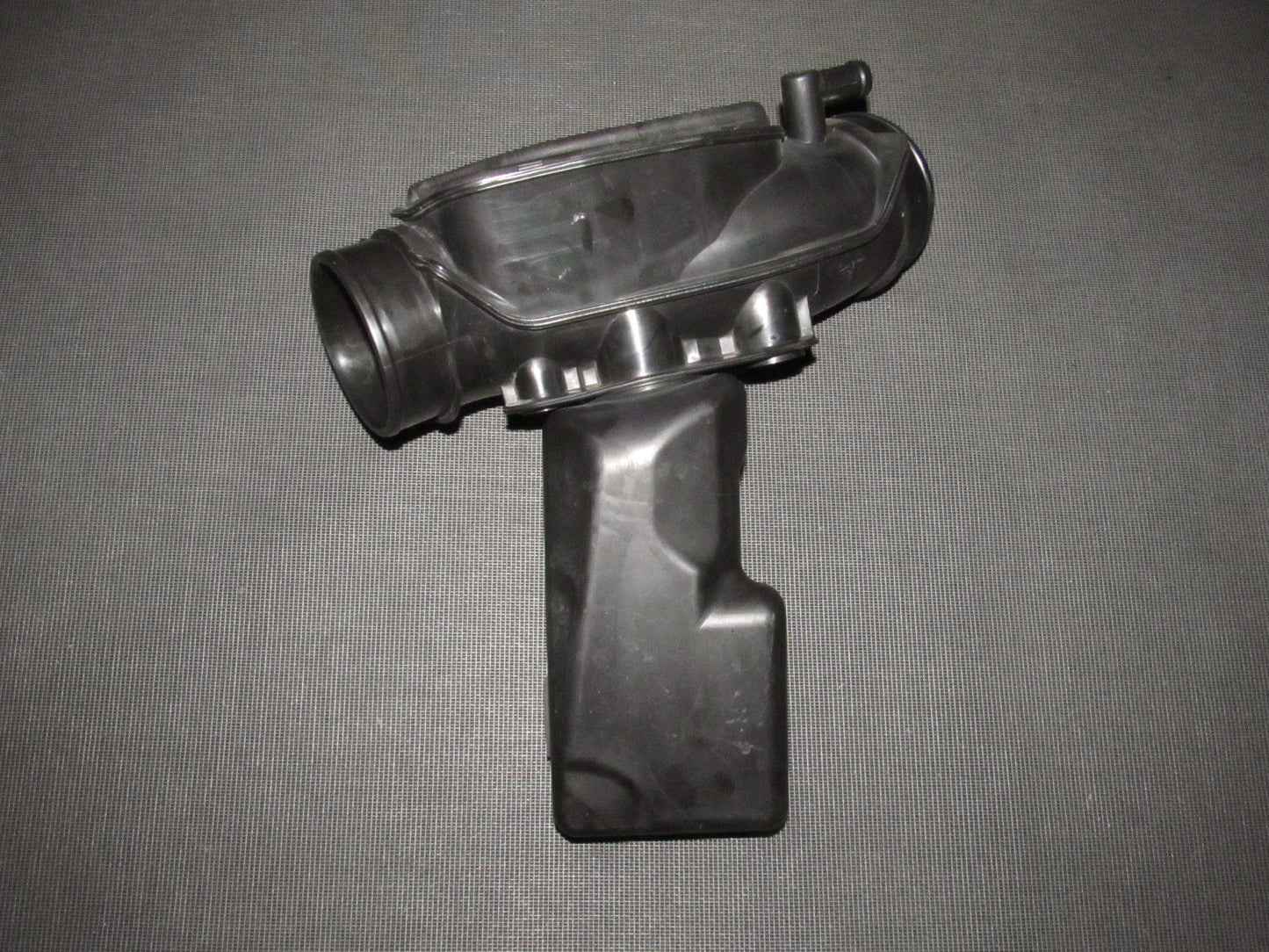 03 04 Infiniti G35 Sedan OEM Intake Air Duct
