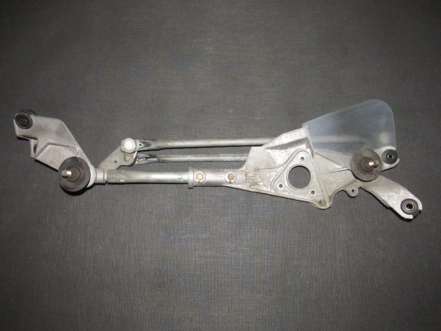 03 04 Infiniti G35 Sedan OEM Wiper Linkage - Front
