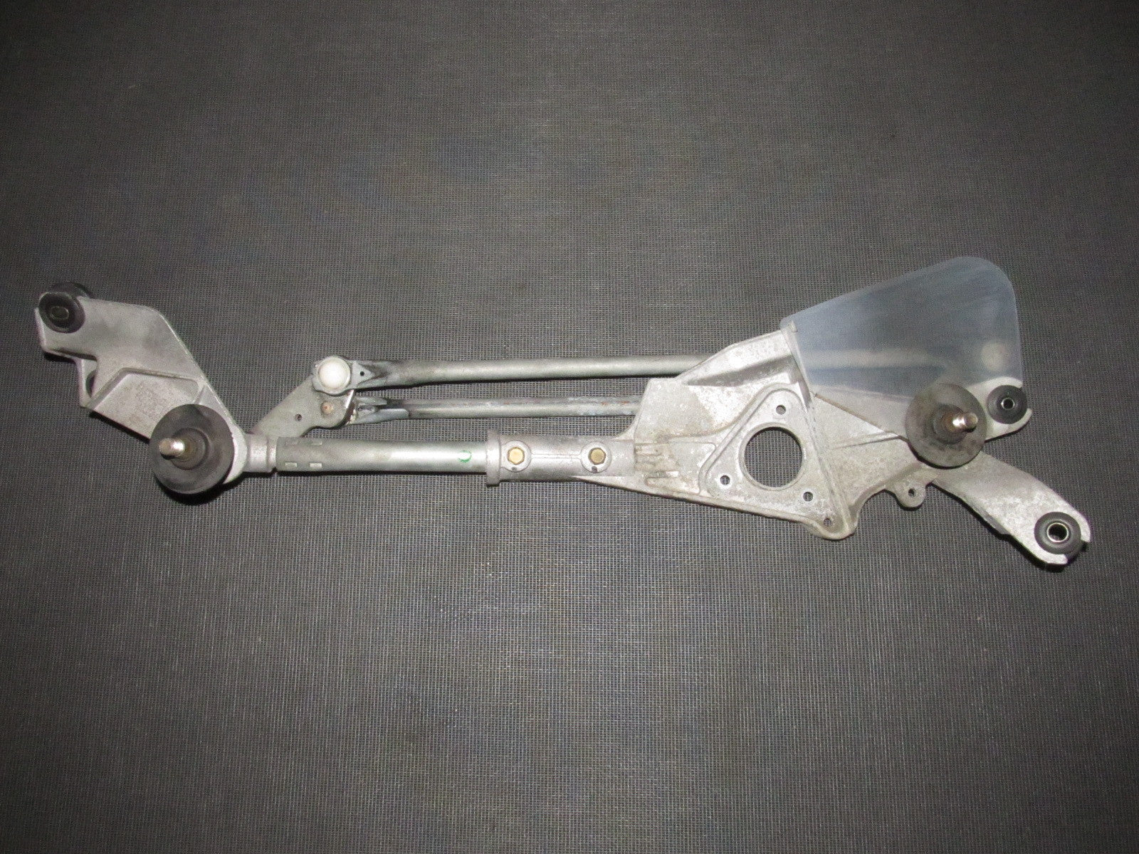 03 04 Infiniti G35 Sedan OEM Wiper Linkage - Front
