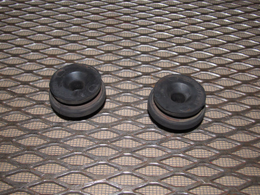 97 98 99 Mitsubishi Eclipse OEM Lower Radiator Mounting Bushing Cushion
