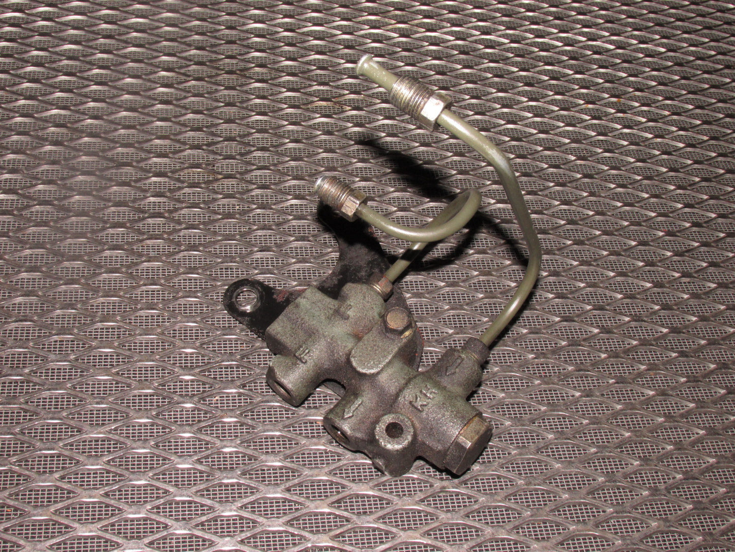 84 85 Mazda RX7 OEM Brake Proportional Valve