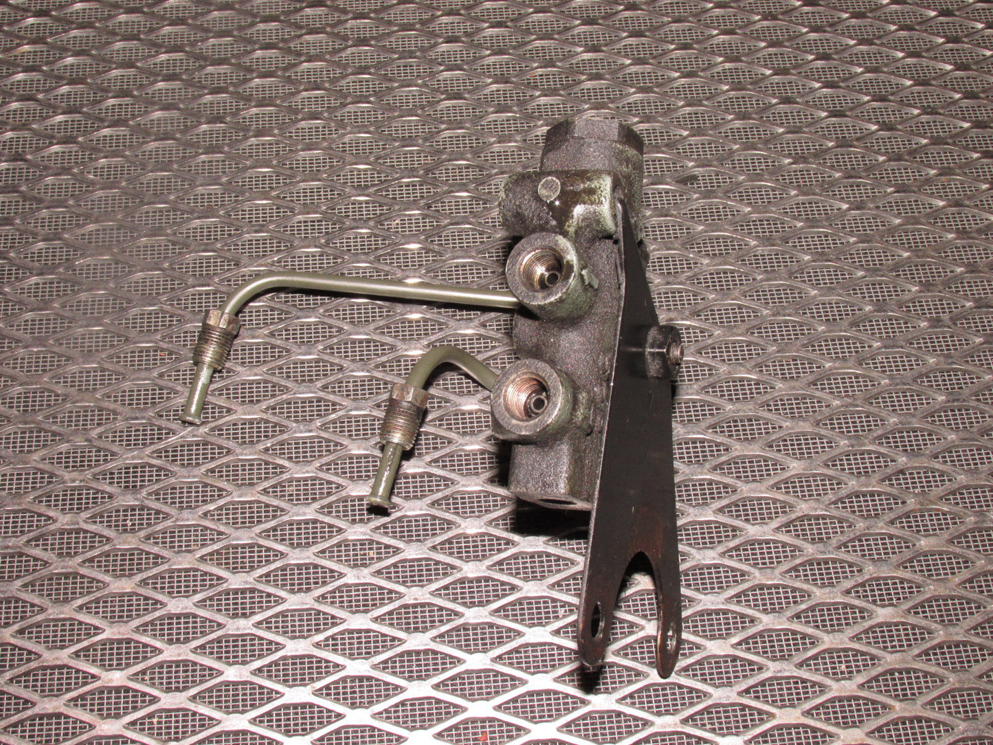 84 85 Mazda RX7 OEM Brake Proportional Valve