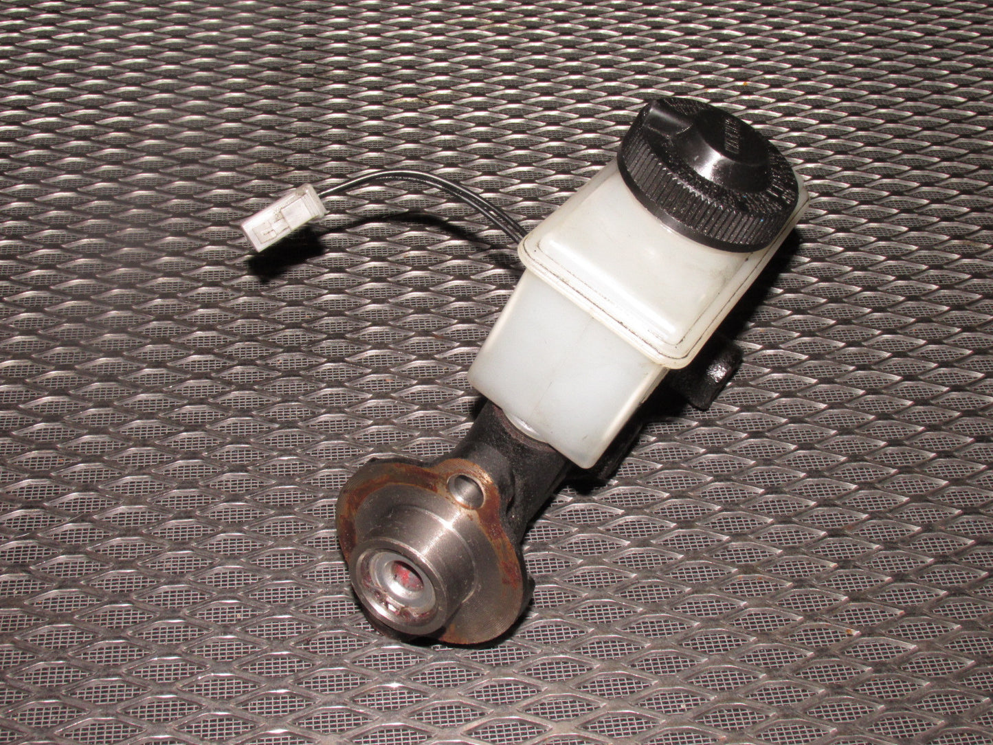 84 85 Mazda RX7 OEM Master Brake Cylinder