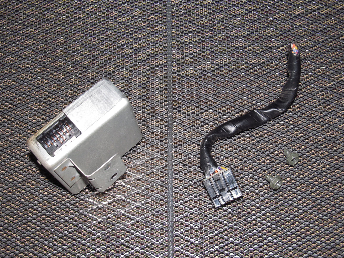 90-96 Nissan 300zx OEM Con Assy Theft Warning Unit