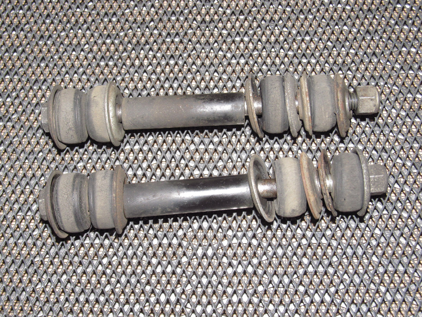 79 80 Datsun 280zx OEM Rear Stabilizer Link