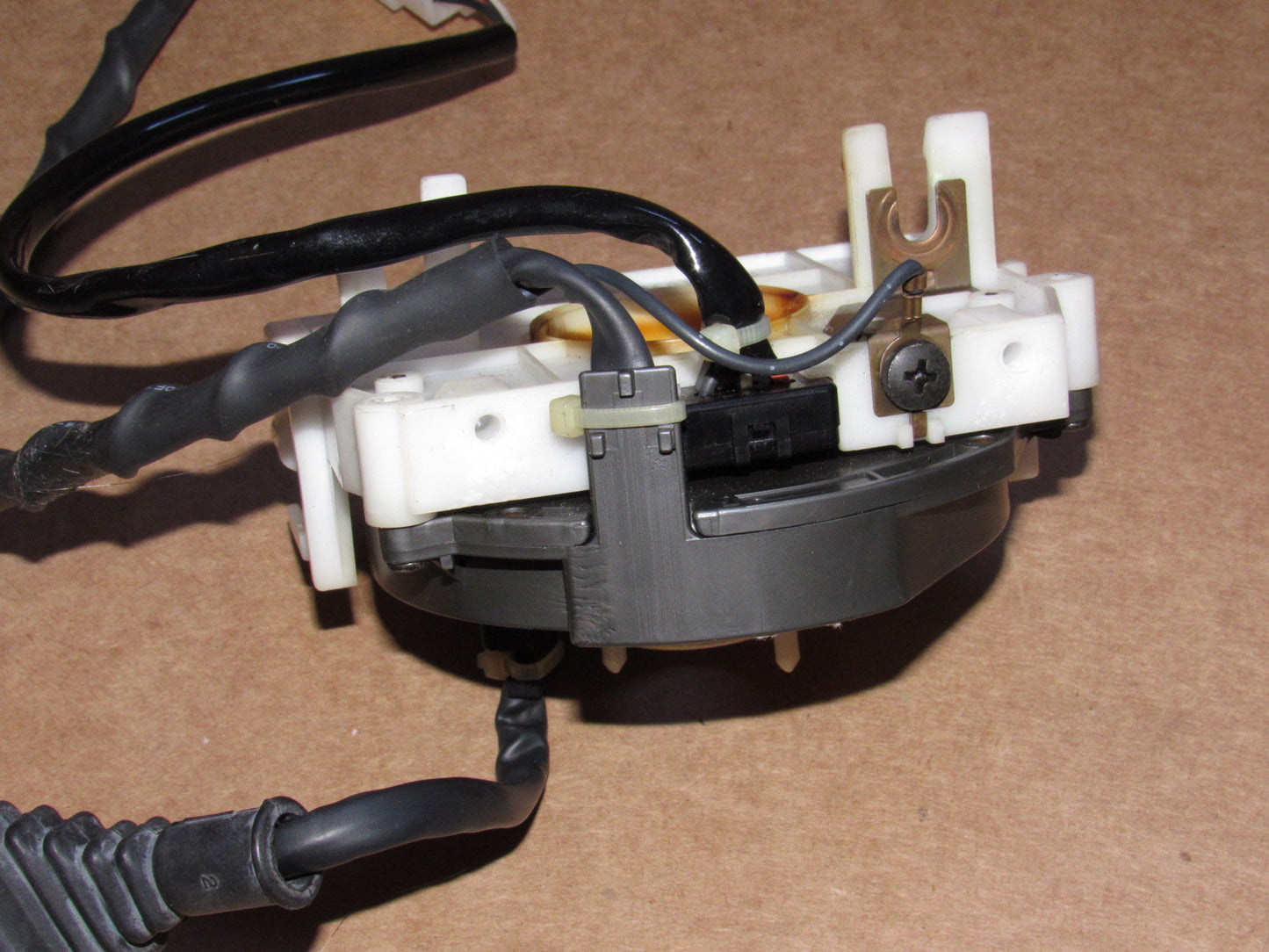 90 91 Mazda RX7 Convertible OEM Steering Wheel Column Switch Horn Connector Reel